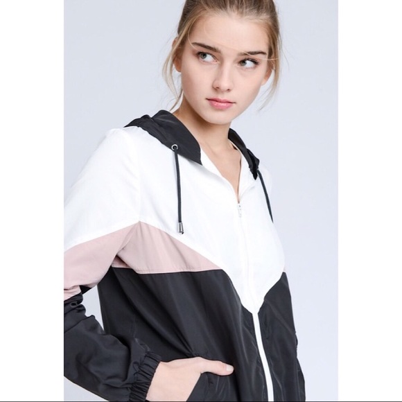 Color-block Lightweight Windbreaker - Picture 2 of 6